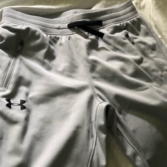 Under Armour Fitted Coldgear Pants - Youth Medium - Picture 4 of 6